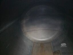 SCHMITZ CARGOBULL Tankchassis mit Tankcontainer, 424.676 KM