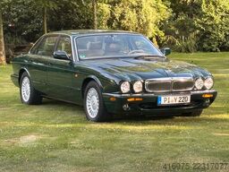 JAGUAR XJ8 3.2