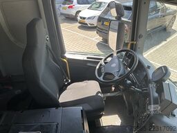 Scania P 280 6x2 EEV / HMF 2120-S3 Crane / Geesink GPM...