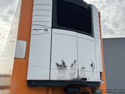 Schmitz Cargobull / SOR-S3E / Carrier Vector 1550 / Frigo / BPW D...