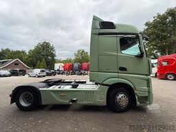 Mercedes-Benz Actros 1842 4X2 Streamspace Side skirts 2x tank...