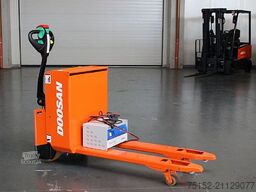 Doosan LEDH 18AC   Tragkraft  1.800  kg