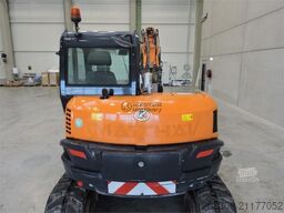 KUBOTA KX080