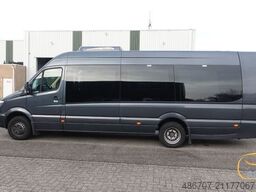 MERCEDES-BENZ Sprinter 516 21 Sitze mit großem Gepäck