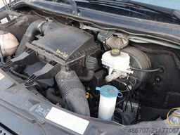 MERCEDES-BENZ Sprinter 516 21 Sitze mit großem Gepäck