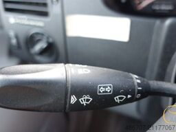 MERCEDES-BENZ Sprinter 516 21 Sitze mit großem Gepäck