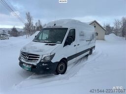 Mercedes-Benz Sprinter 4x2 w/ 2 sets of tires and ramp