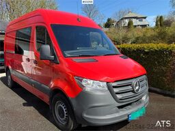 Mercedes-Benz Sprinter 4x2 electric van