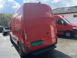 Mercedes-Benz Sprinter 4x2 electric van