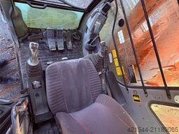 Hitachi ZX225USR – 2004-modell – Rototilt – 4 skuffer – I