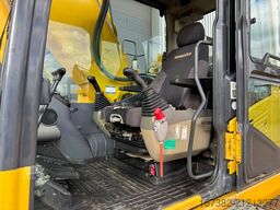 Komatsu PC240LC-10