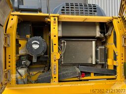 Komatsu PC240LC-10