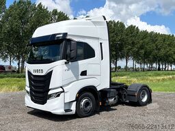 Iveco S-Way AS440S43T/P AT Tractor Head (8 units)