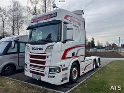 Scania R650 6x4 tractor unit – maintained under a gold se