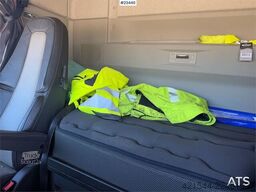 Volvo FH 540 6x2 hook truck w/ 20T hook - One owner. WAT