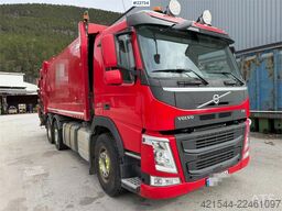 Volvo FM370 6x2 pusher with 2 chamber refuse truck with