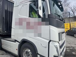 Volvo FH540 6x2 Tractor Unit.