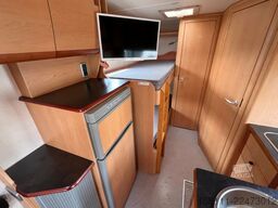 EURAMOBIL A 695 VB - Etagenbetten - Garage - Markise - TV