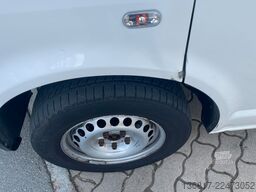 VW T5 Transporter Kleinbus Kombi 9 Sitzer Klima
