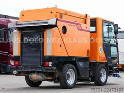 Bucher Citycat 2000 Kehrmaschine