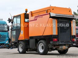 Bucher Citycat 2000 Kehrmaschine