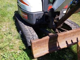 Bobcat E35