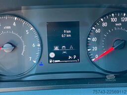 RENAULT Master STX 5 Sitzer Haras ex. Lang Automatik