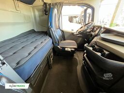 VOLVO FH 460 Globetrotter XL i-Save SideSkirts