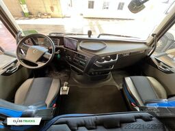 VOLVO FH 460 Globetrotter XL i-Save SideSkirts
