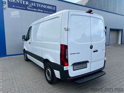 MERCEDES-BENZ Vito 110 KOMPAKT 6G KLIMA TEMPOMAT AHK 3-SITZER