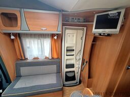 DETHLEFFS A 6975 - Garage - Festbett - Top-Ausstattung -
