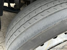 DAF CF 330 FT Sleeper Cab / 645 dkm / NL Truck