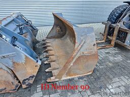 Volvo L45H Forks + 2 Buckets German Machine!