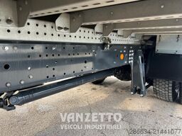 Iveco EUROCARGO 160E25