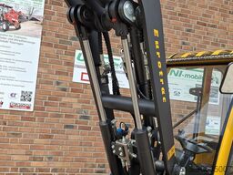 Eurotrac W11LC Kabine 2,55 m Arm 1.300kg Hubkraft