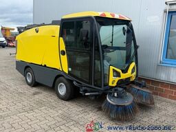 Johnston Bucher Johnston Sweeper CX202 mit EURO 6 Klima