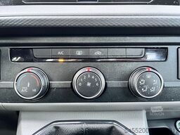 VW Transporter 2.0 TDI L2 Pick up open laadbak Pic...