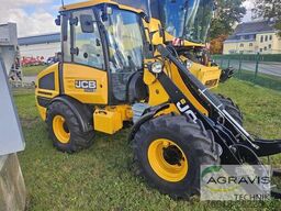 JCB 407 AGRI STUFE V
