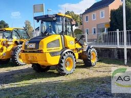 JCB 409 AGRI STUFE V