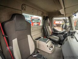 RENAULT D19 WIDE 320 DXI + DHOLLANDIA 2T.