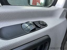 VW CRAFTER 6 SITZER KLIMA NAVI KAMERA PDC STANDHZG
