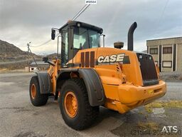 CASE 721E wheel loader w/ bucket. New scale and 2 sets