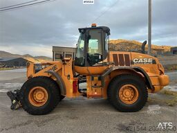CASE 721E wheel loader w/ bucket. New scale and 2 sets