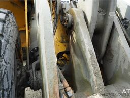 Volvo L120C wheel loader with 3rd function
