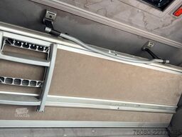 DAF XF 105.460 (AIRCO / SUPER SPACE CAB)