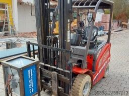 Manitou ME 425 C 2,5 t Elektro