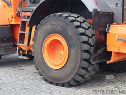 Hitachi ZW330-6 | ZW 330 -6 | BUCKET | JOYSTICK STEER |...