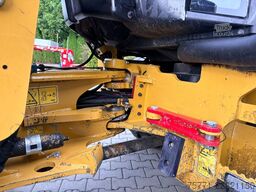 Caterpillar 908M