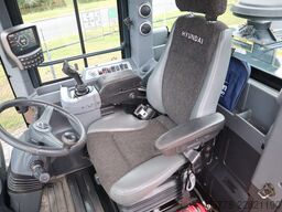 Hyundai HL940 | 2.097 HOURS! | BUCKET | QUICK COUPLER |...