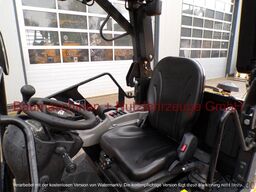 JCB 403 Radlader 25PS Klappdach